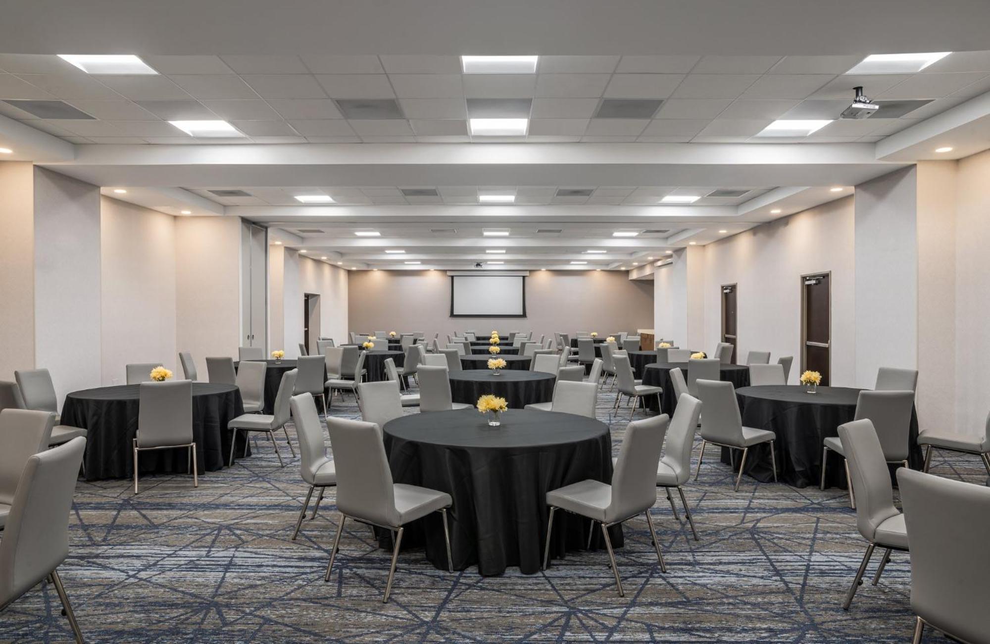 Holiday Inn Express Richmond By Ihg Eksteriør billede