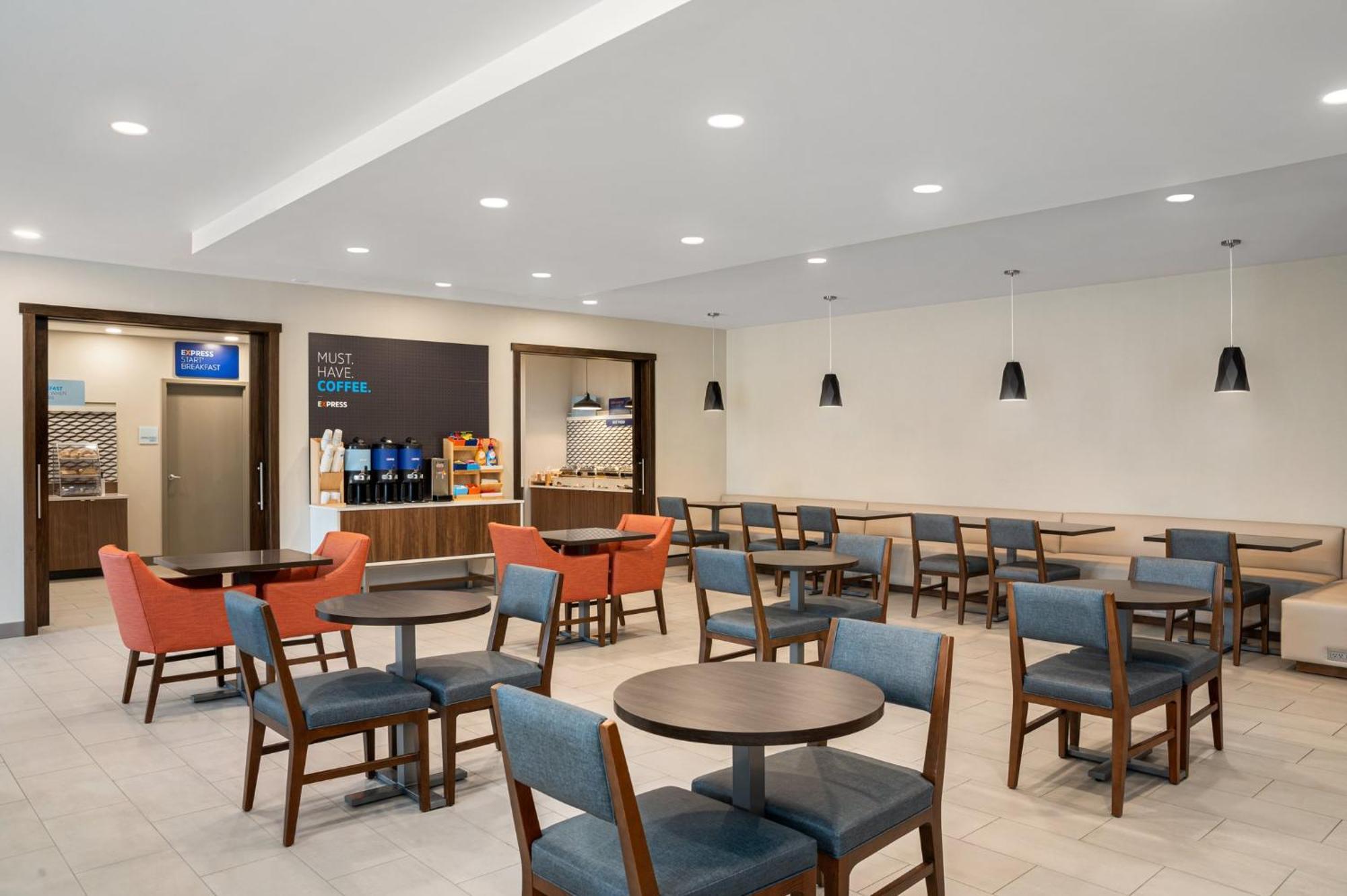 Holiday Inn Express Richmond By Ihg Eksteriør billede
